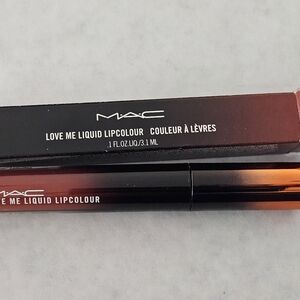 MAC‎ Liquid Lipcolour IT'S ALL ME 483